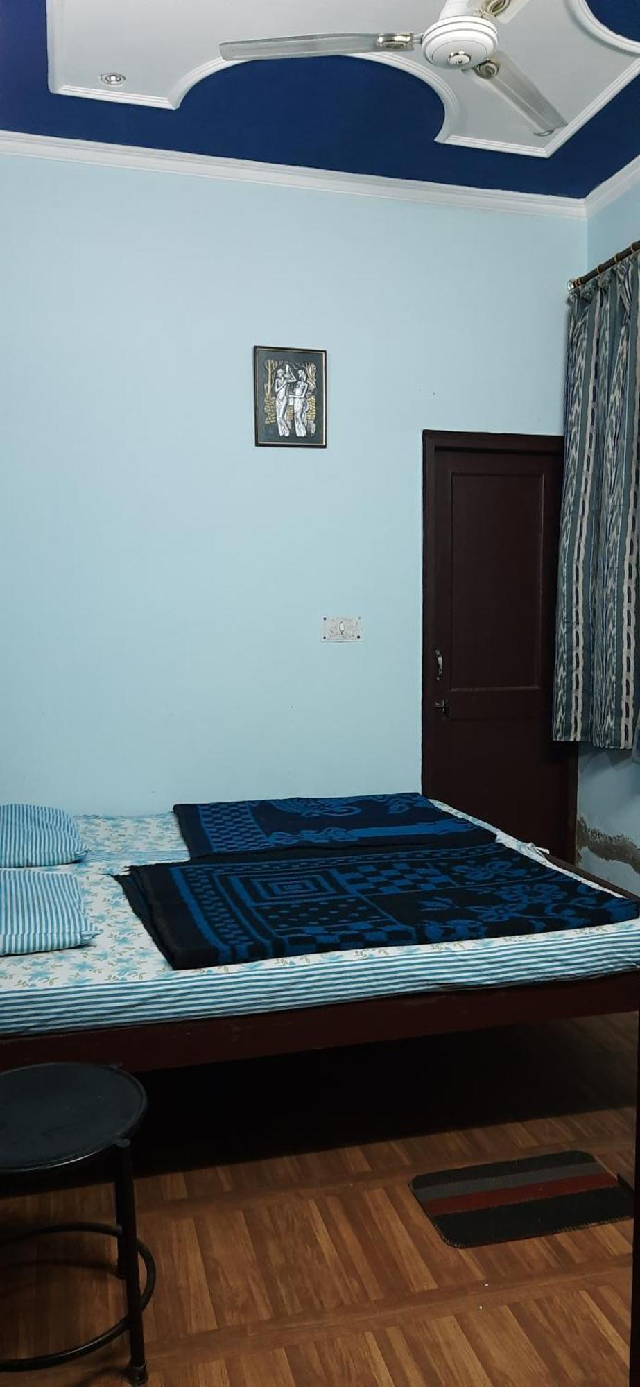 Balaji Guest House - Home Stay เกรทเตอร์นอยดา ภายนอก รูปภาพ