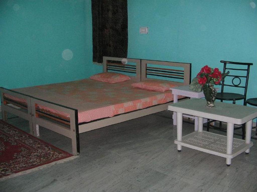 Balaji Guest House - Home Stay เกรทเตอร์นอยดา ห้อง รูปภาพ